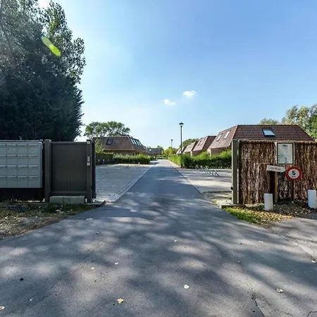 펜션 Aan Zee Vlakbij Plopsaland En Het - Casa Memphis *